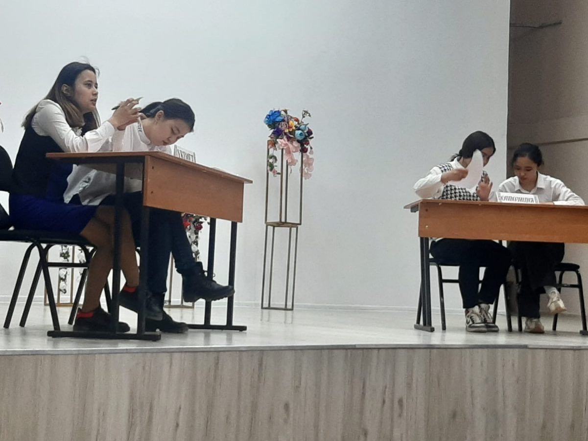 ЖқЖМК студенттері қалалық дебат турниріне қатысты.